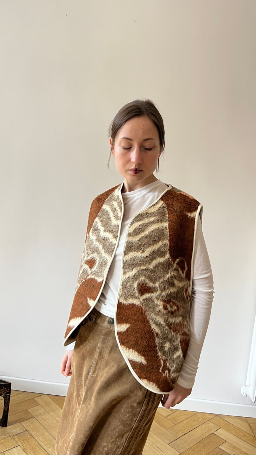 Duża kamizelka z kotami z bawełnianego koca vintage 