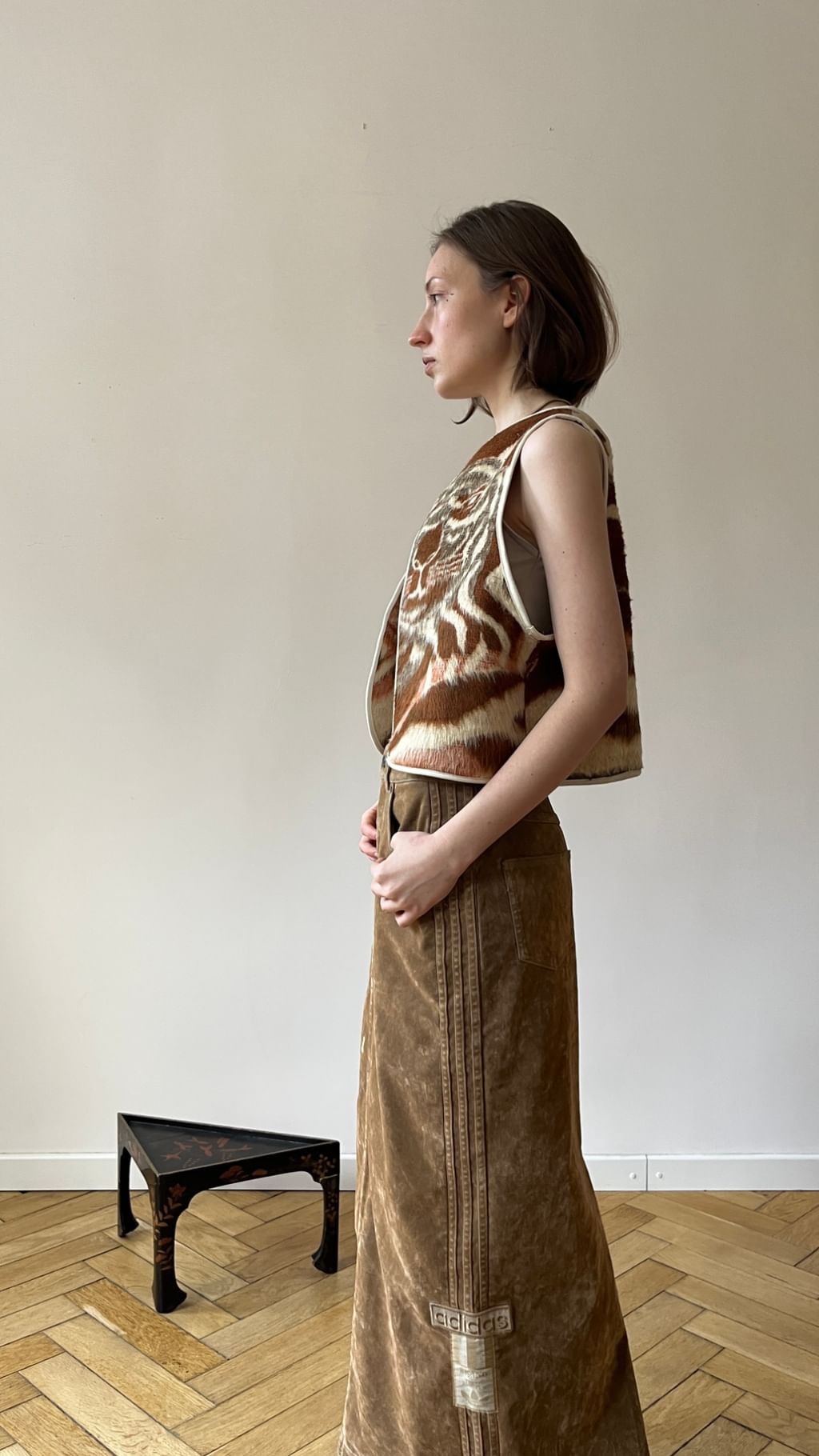 Krótka kamizelka z kotami z bawełnianego koca vintage