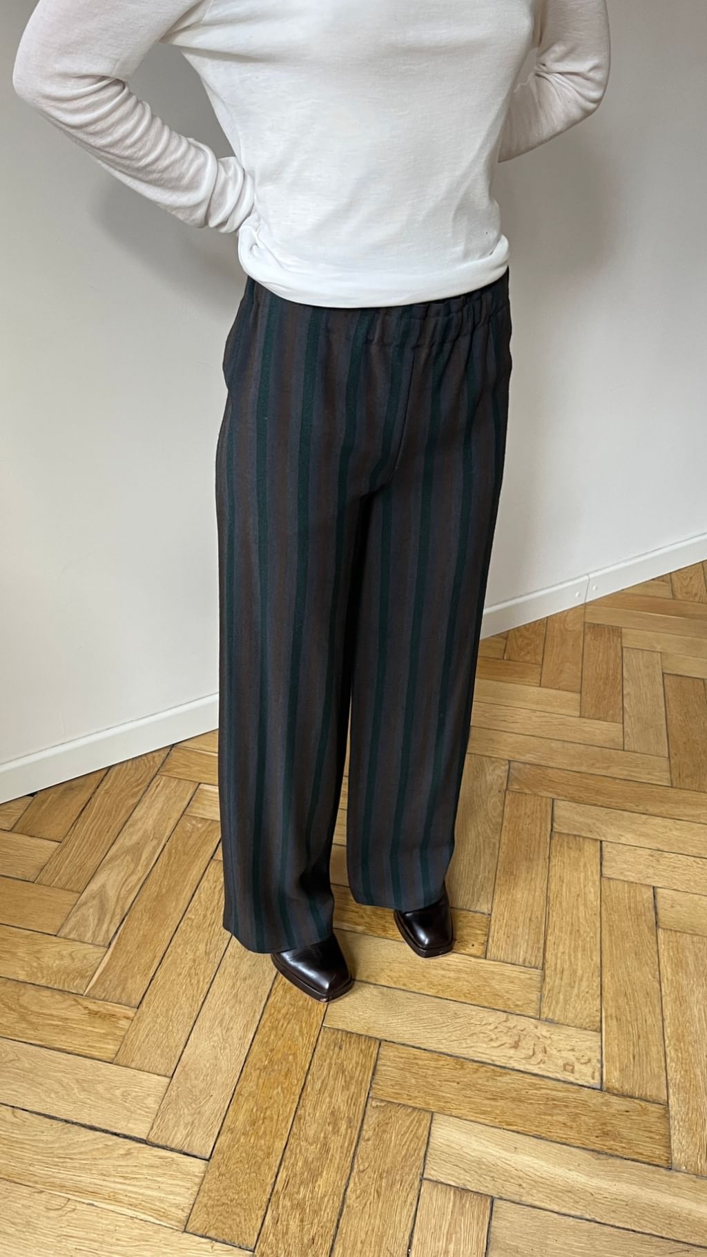 Spodnie w paski z tkaniny vintage 