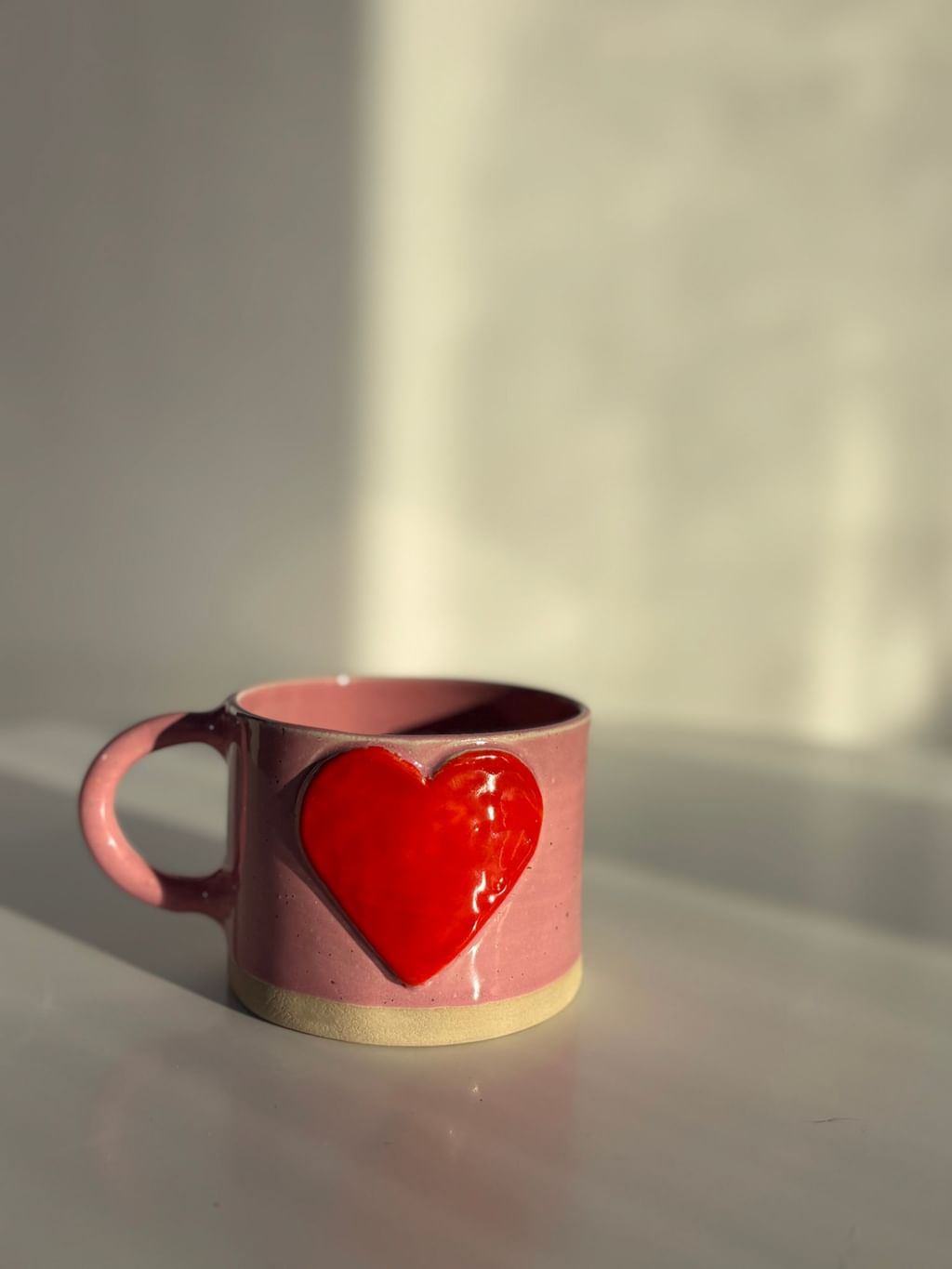 Kubek z sercem różowy MAXI 