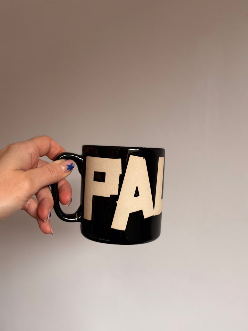 Kubek FIKA z napisem PAUSE