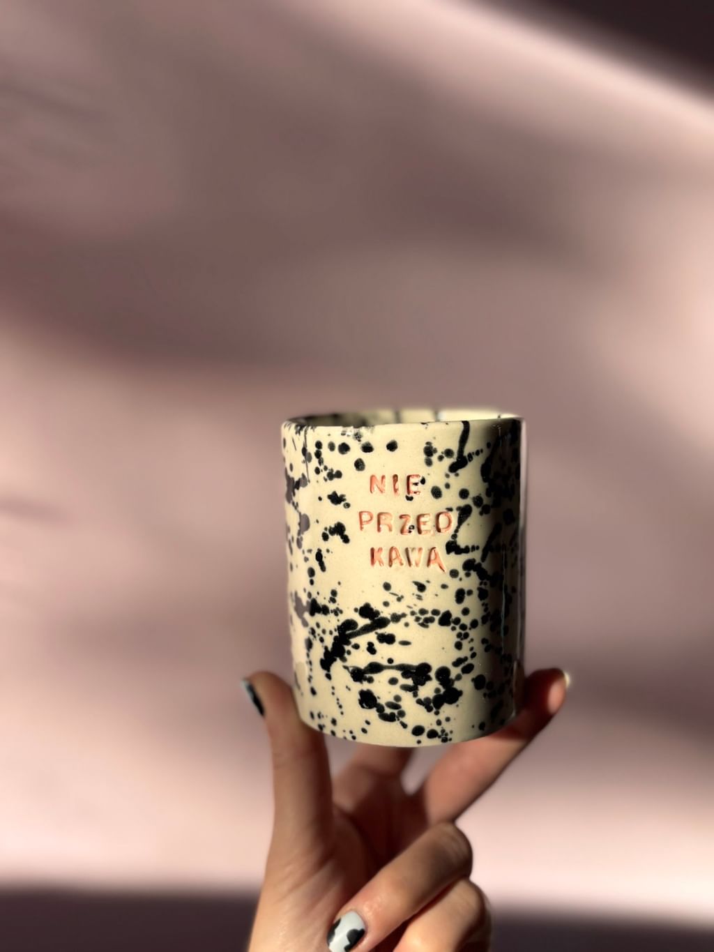 Czarka prosta z napisem NIE PRZED KAWĄ