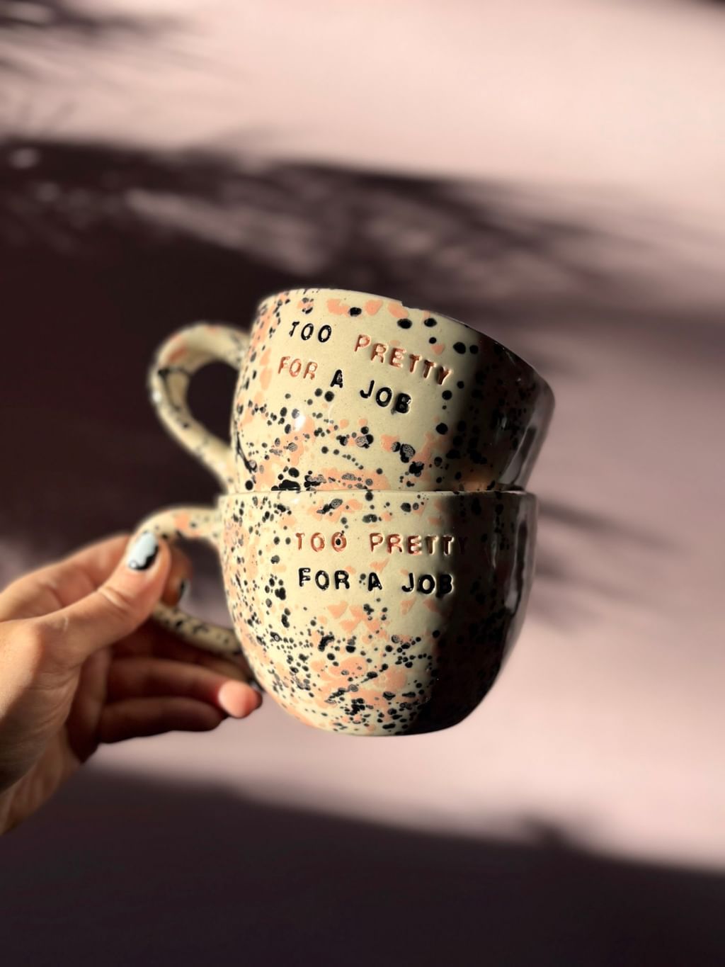 Filiżanka MAXI 450 ml TOO PRETTY FOR A JOB