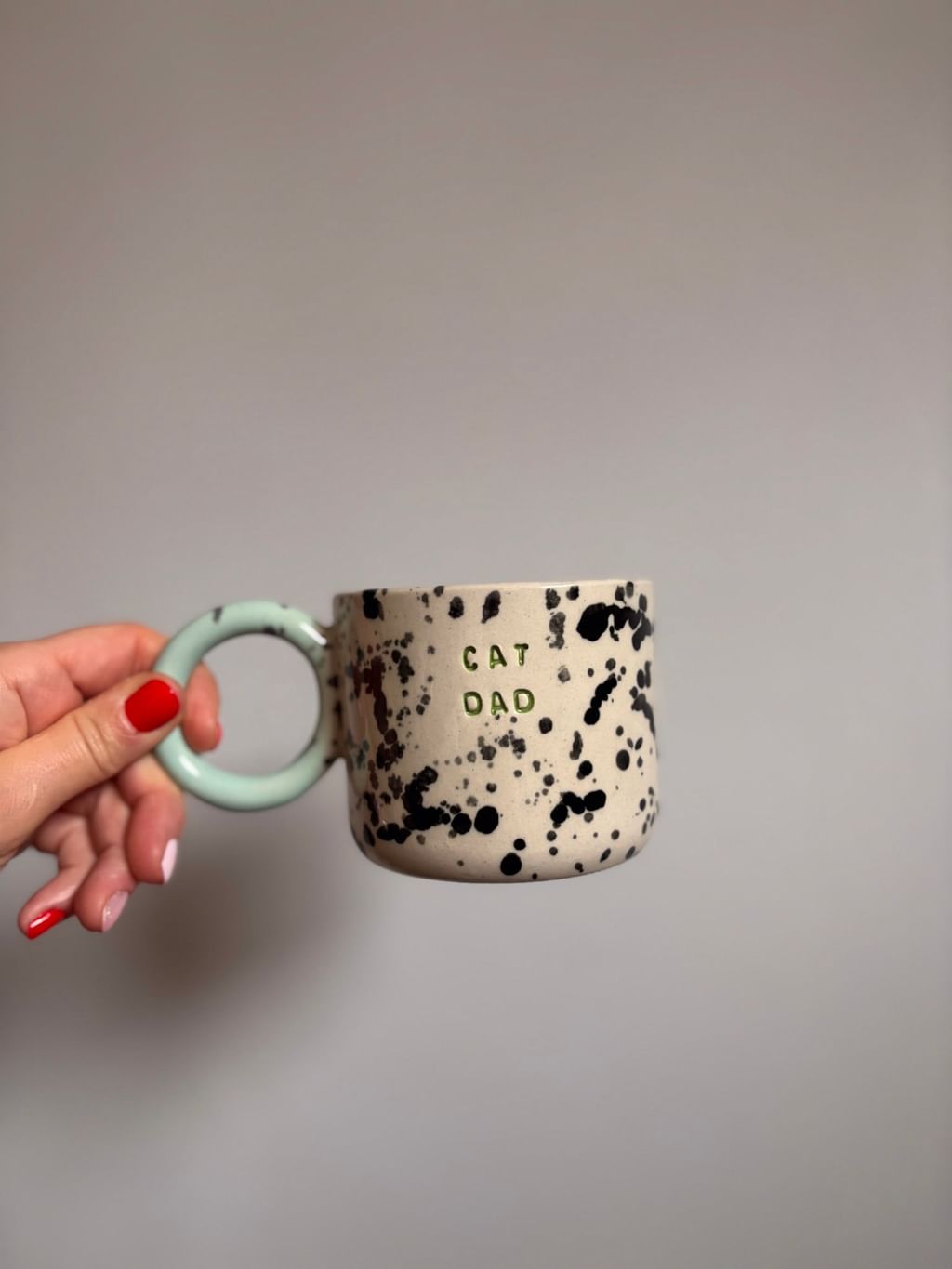 Kubek LOLA z napisem CAT DAD 