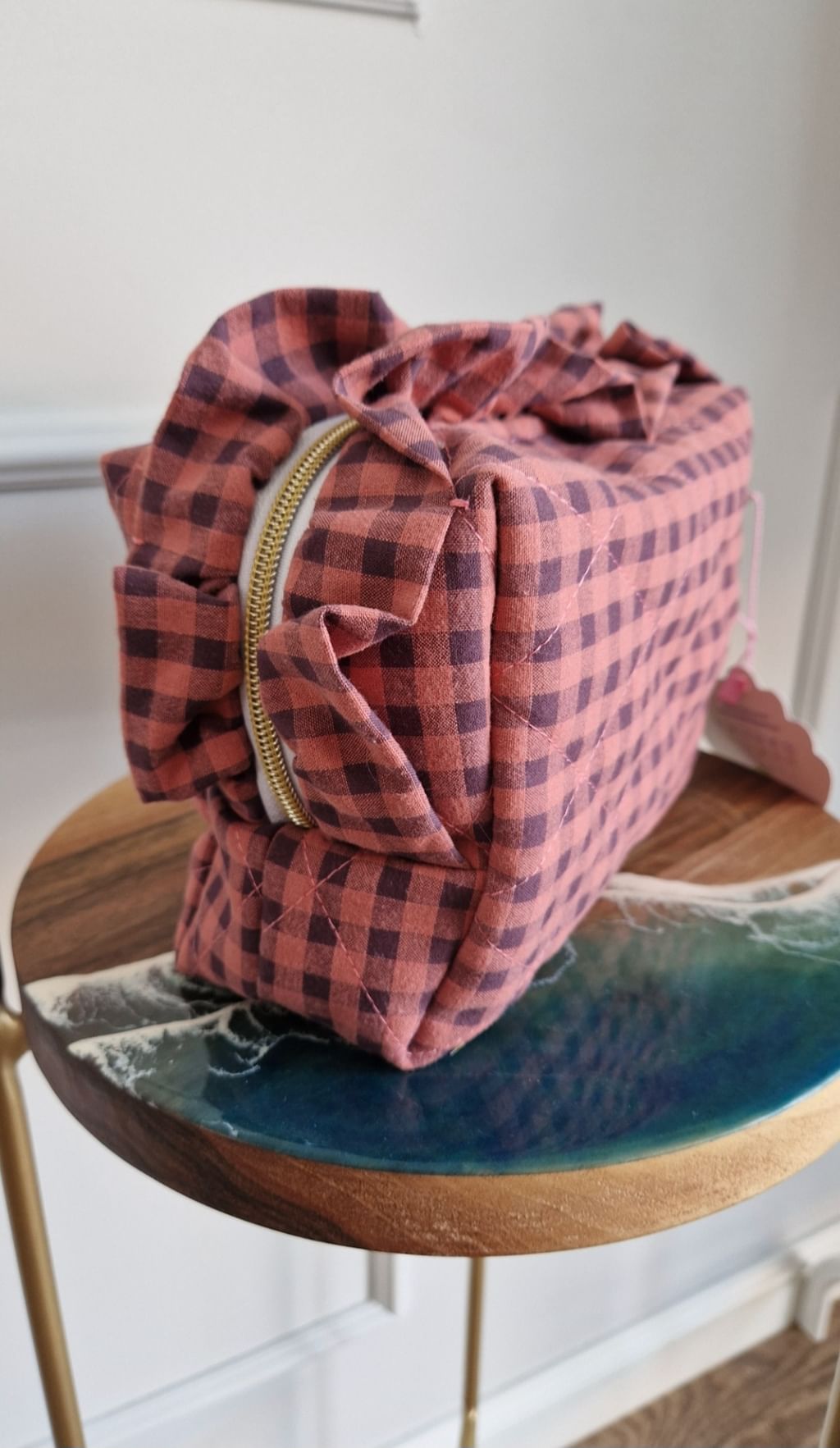 Kosmetyczka z falbanką 