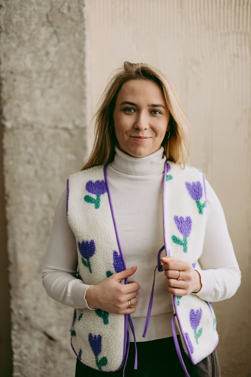 Kamizelka Tulips White