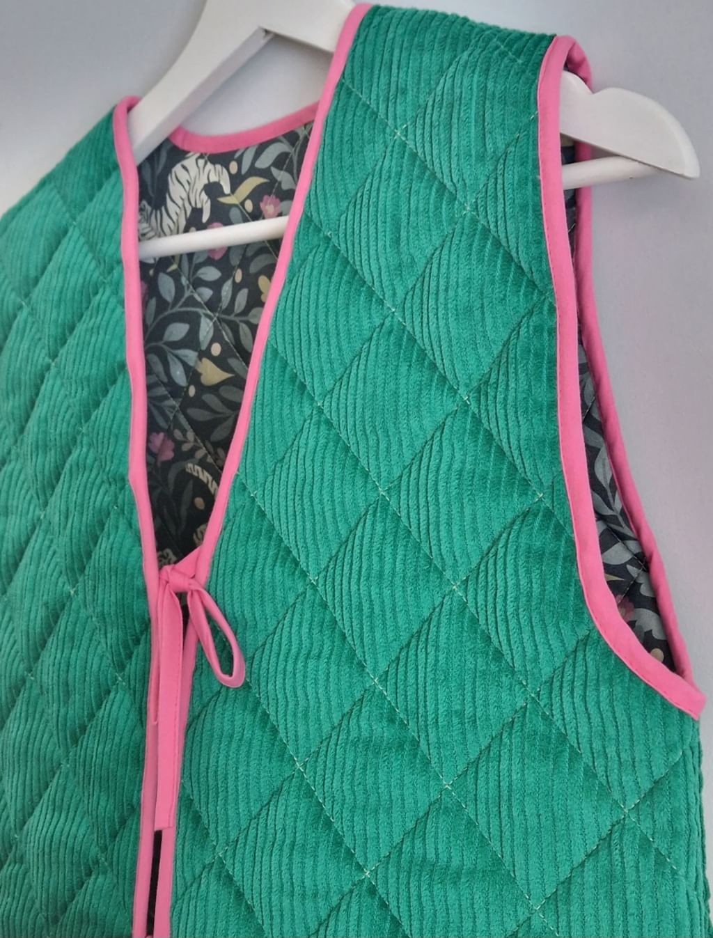 Pikowana kamizelka Tiger Green - dwustronna 