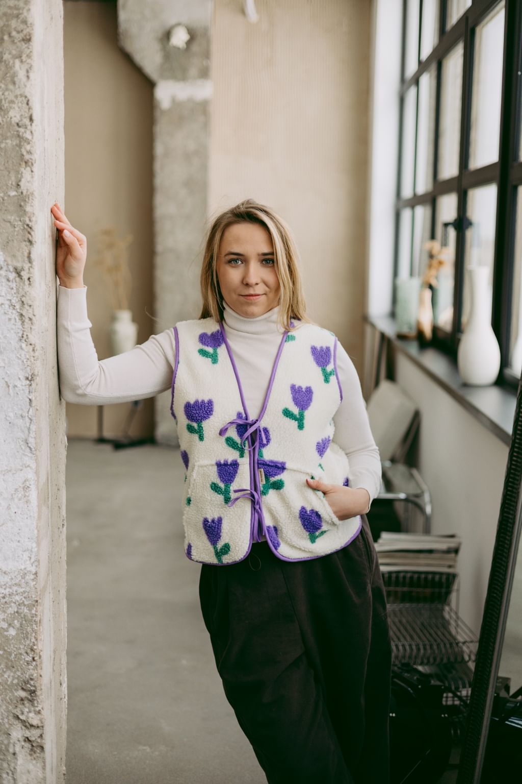 Kamizelka Tulips White