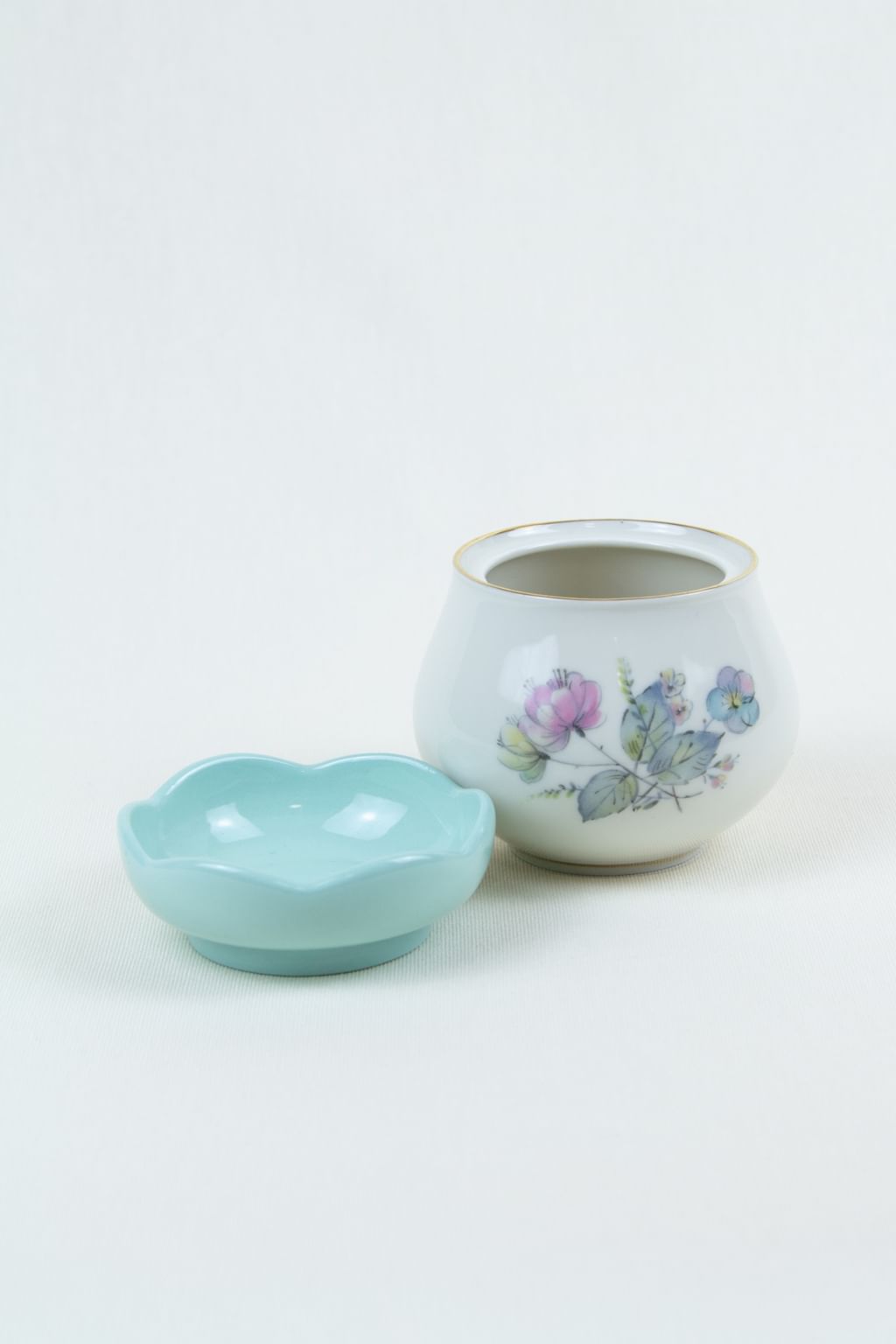 Cukiernica vintage z miętową pokrywką FLOR