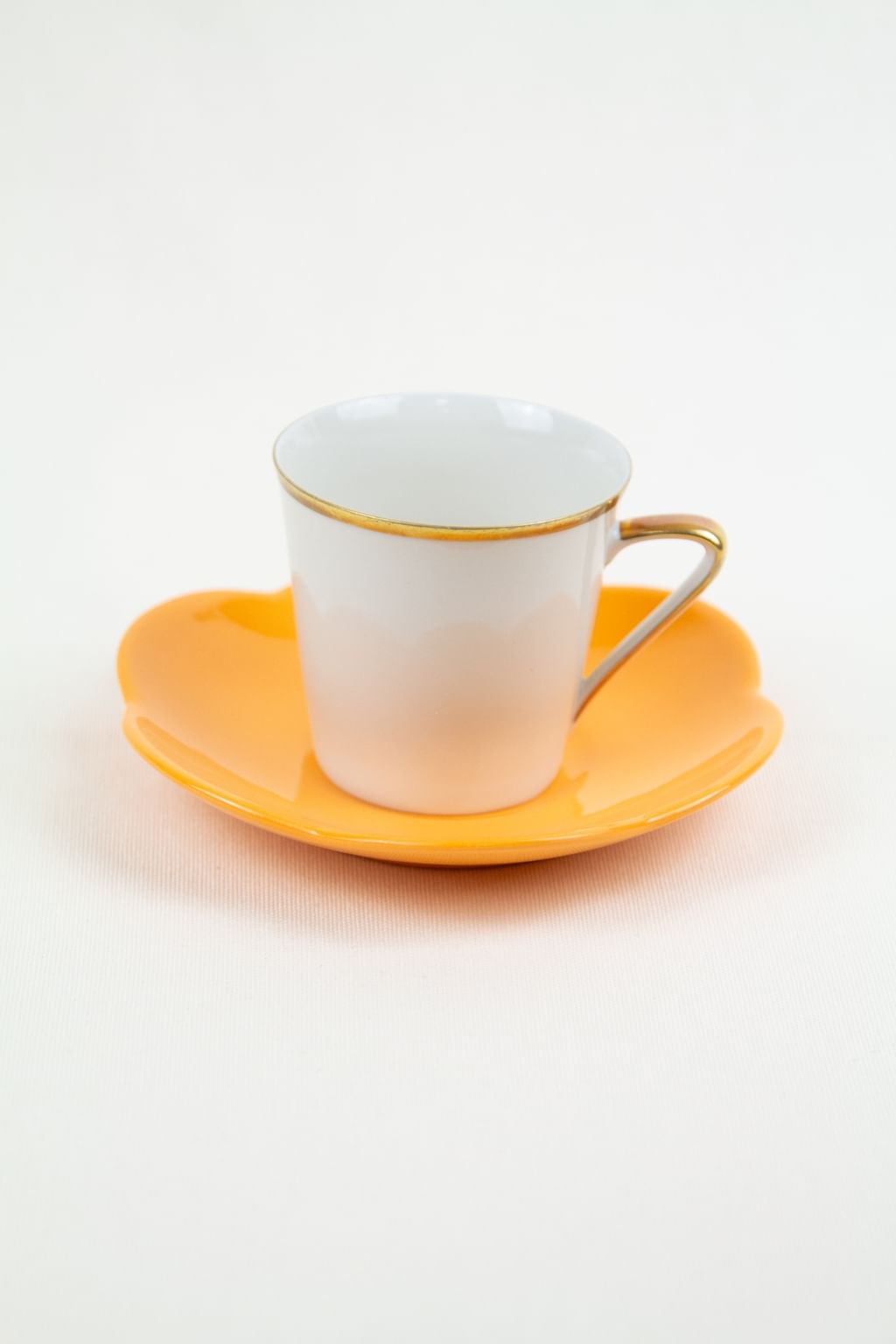 Filiżanka vintage ze spodkiem FLOR