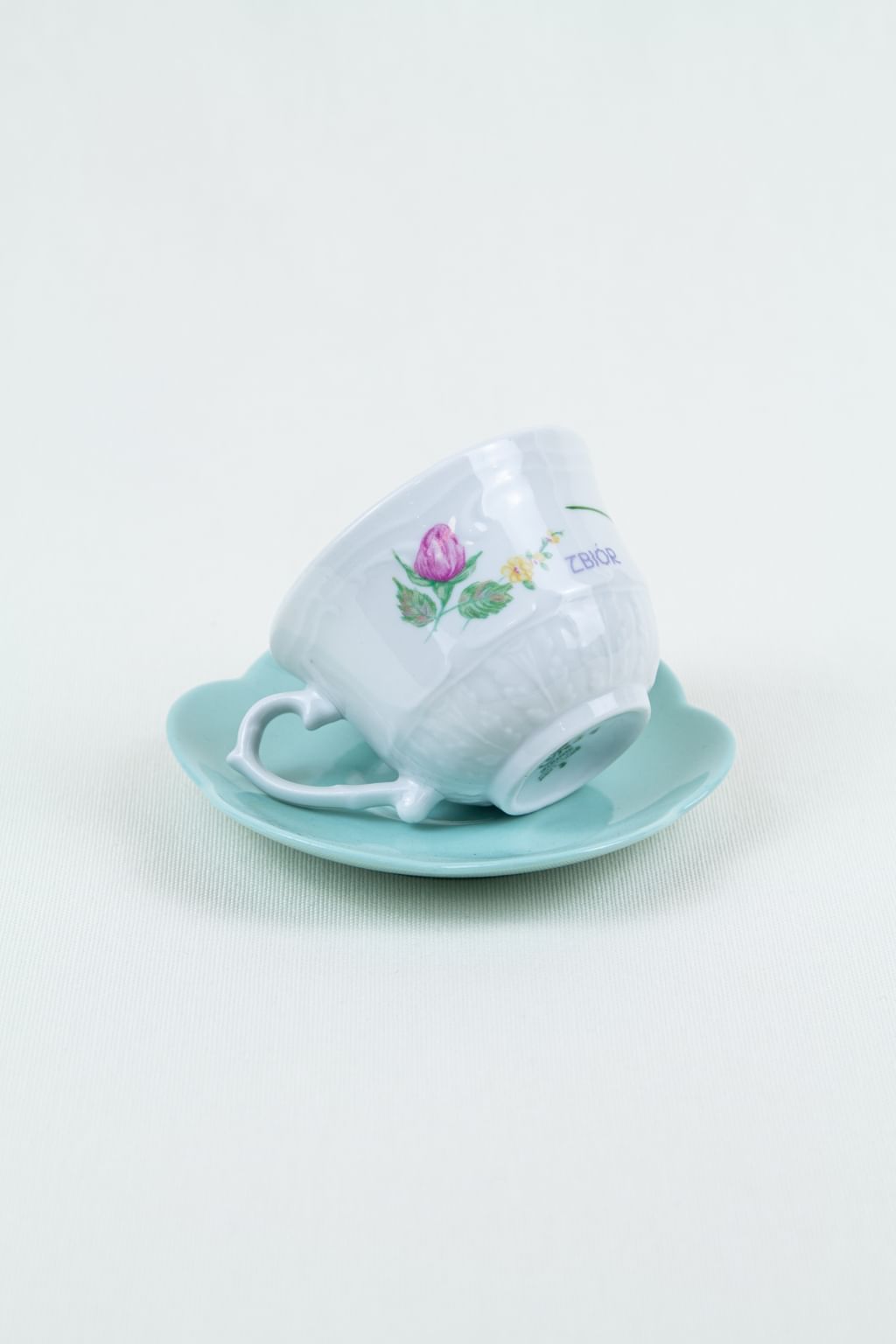 Filiżanka vintage ze spodkiem FLOR