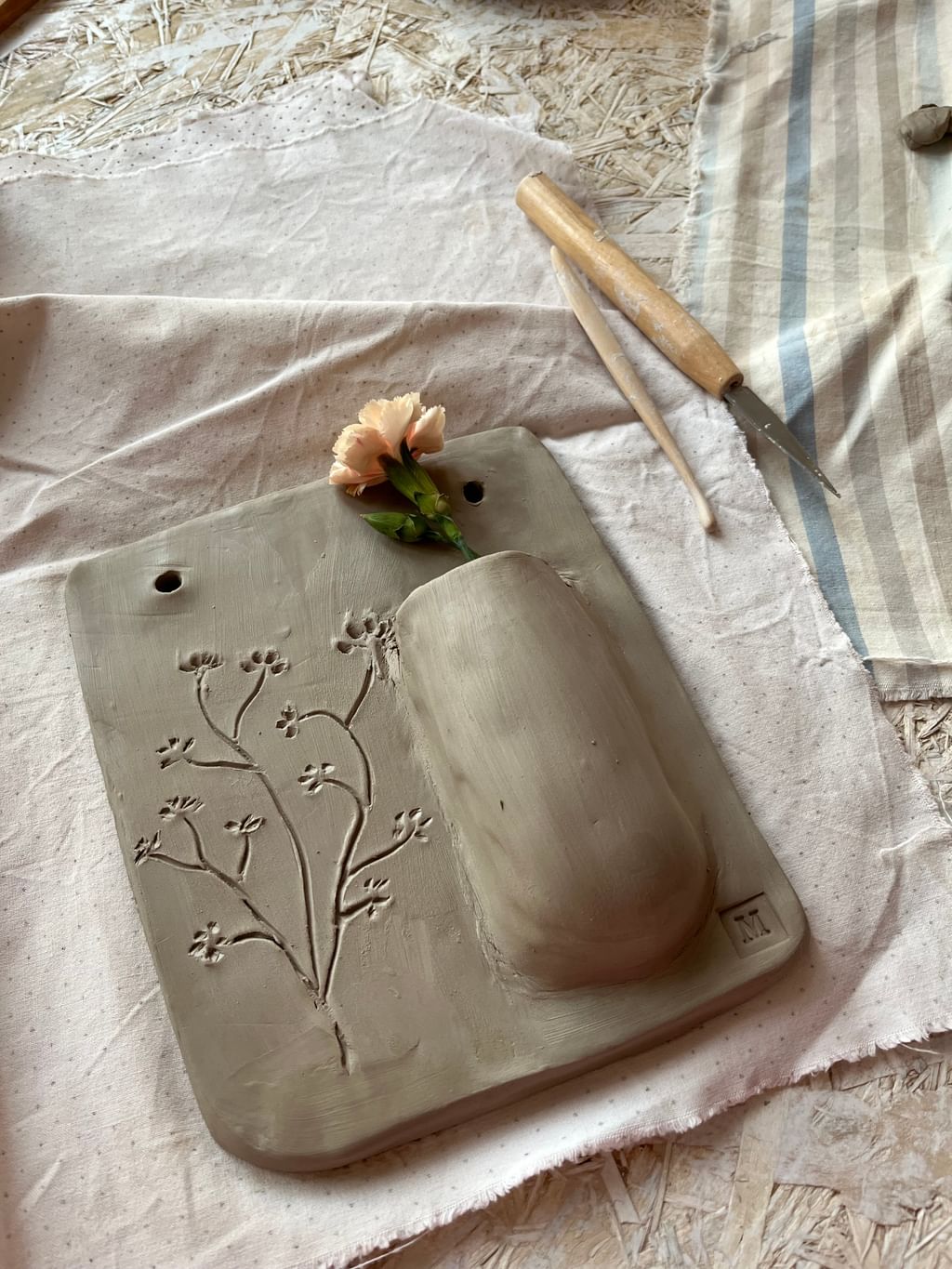 WARSZTATY CERAMICZNE GLINA I WINO - 1 SIERPNIA