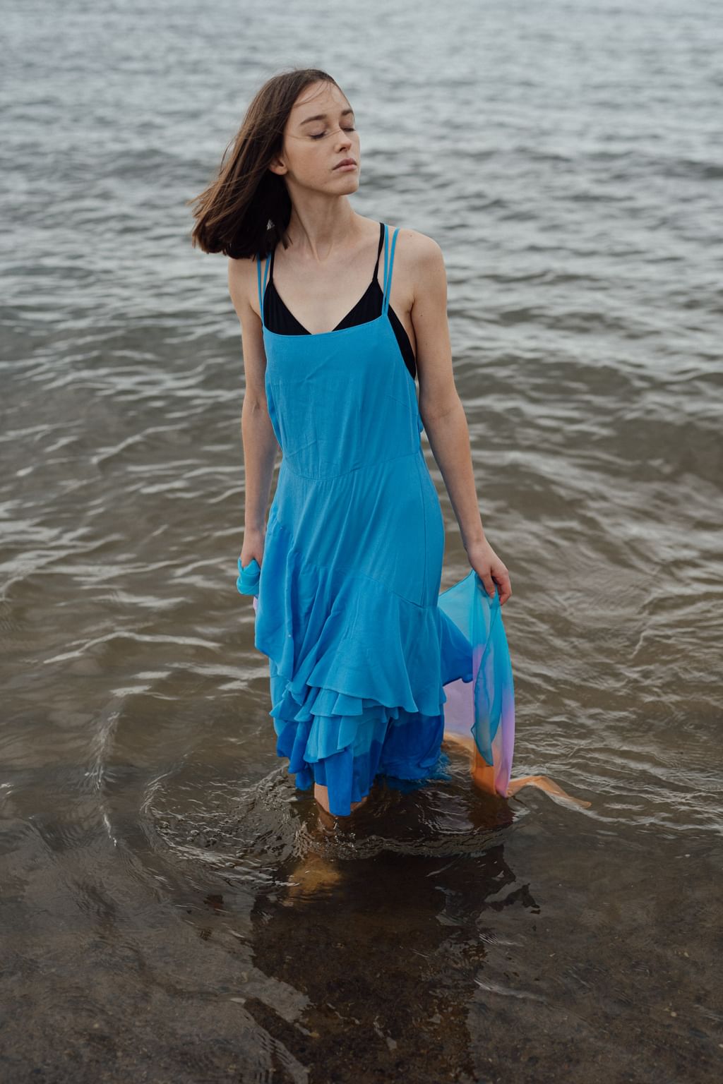 Niebieska sukienka Edited M