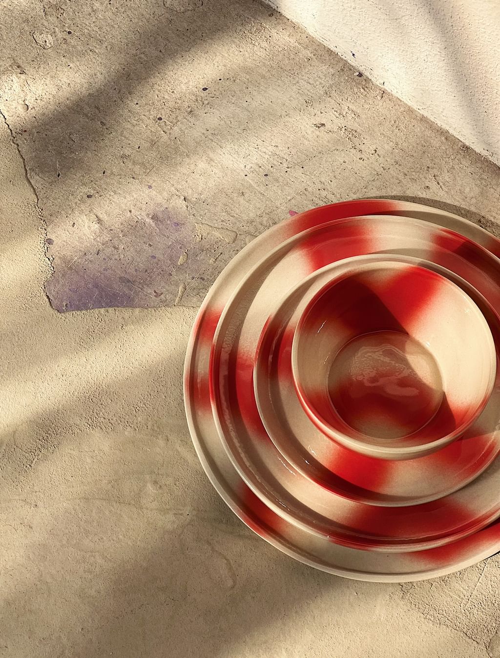 Talerz czerwony gradient 