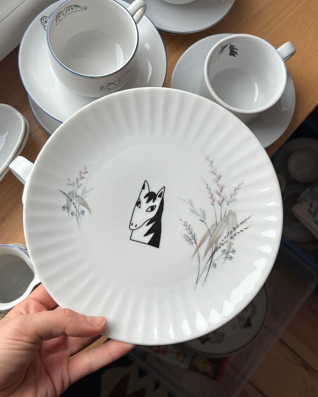 Talerz z końmi vintage