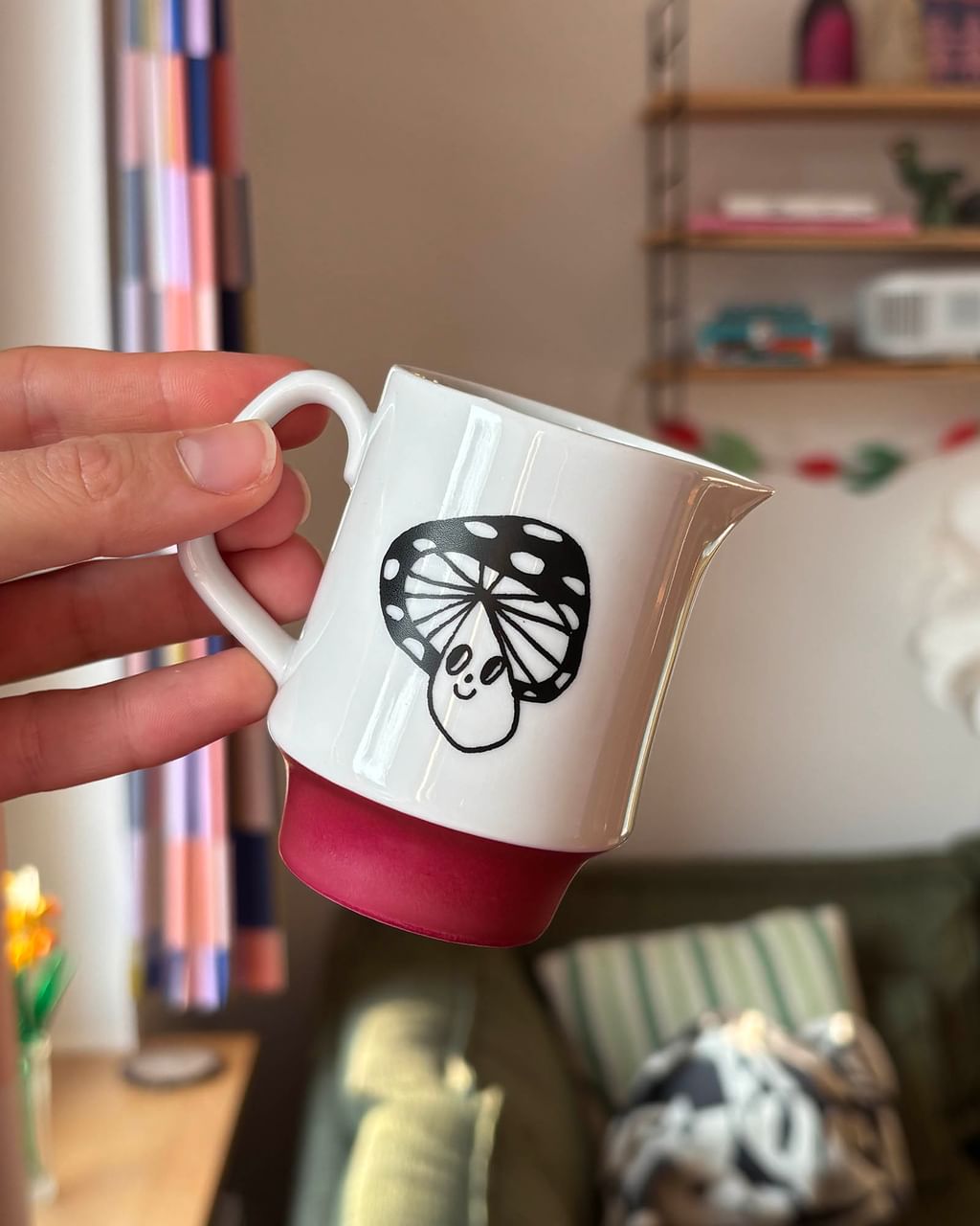 Dzbanuszek z grzybkiem - bordowy