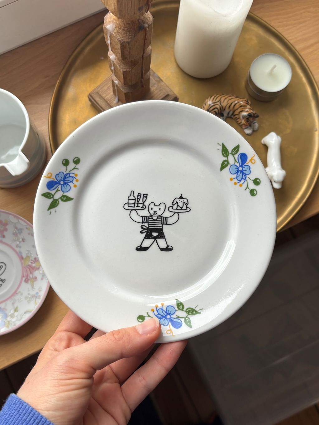 Talerzyk z misiem i kwiatkami