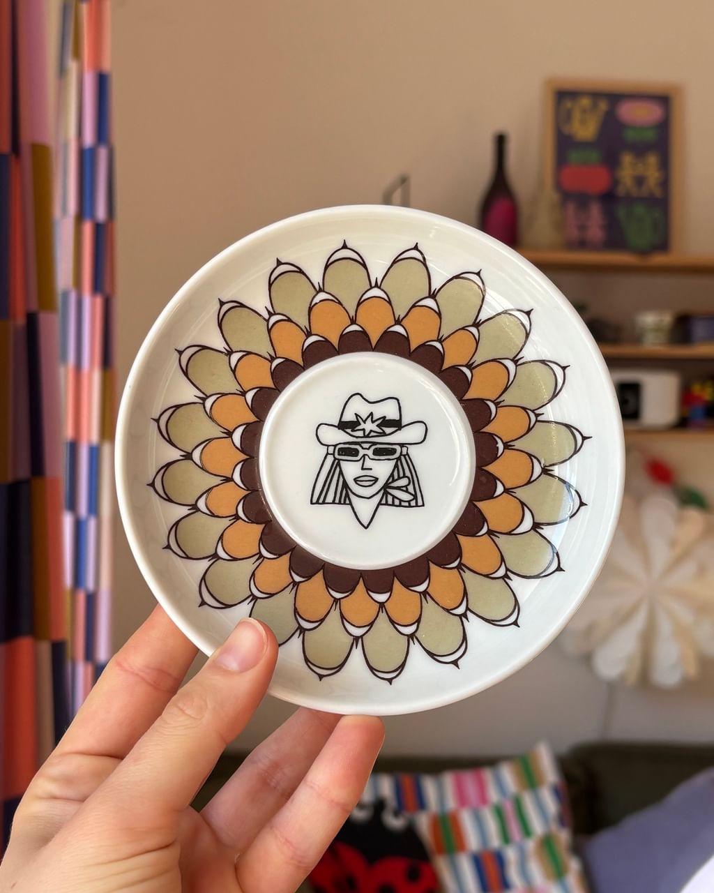 Zestaw 3 talerzyki deserowe z koniem