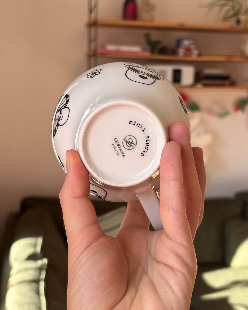 Duża filiżanka z grzybkami