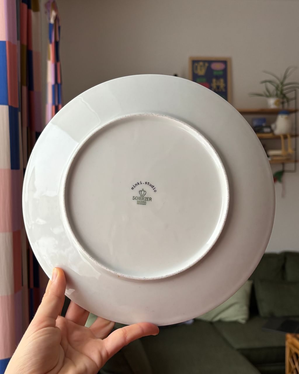 Duży talerz z autkami