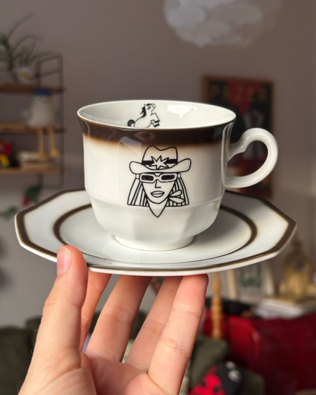Filiżanka z kowbojką  + spodek II