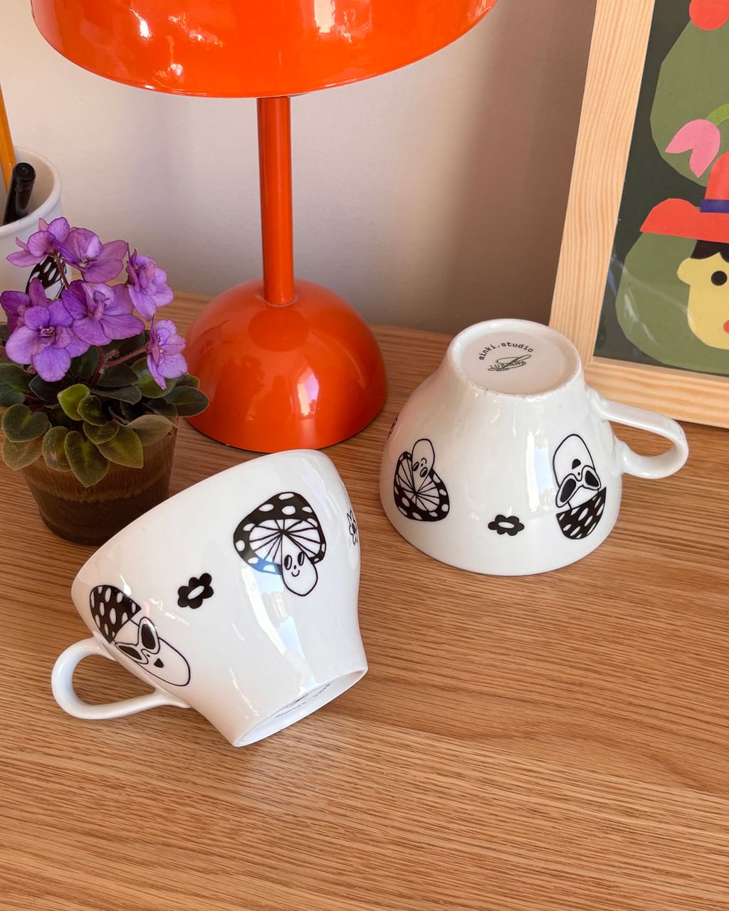 Duża filiżanka z grzybkami