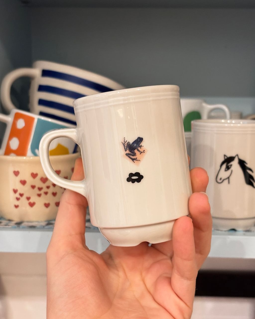 Zestaw 2 kubki z koniem i żabką