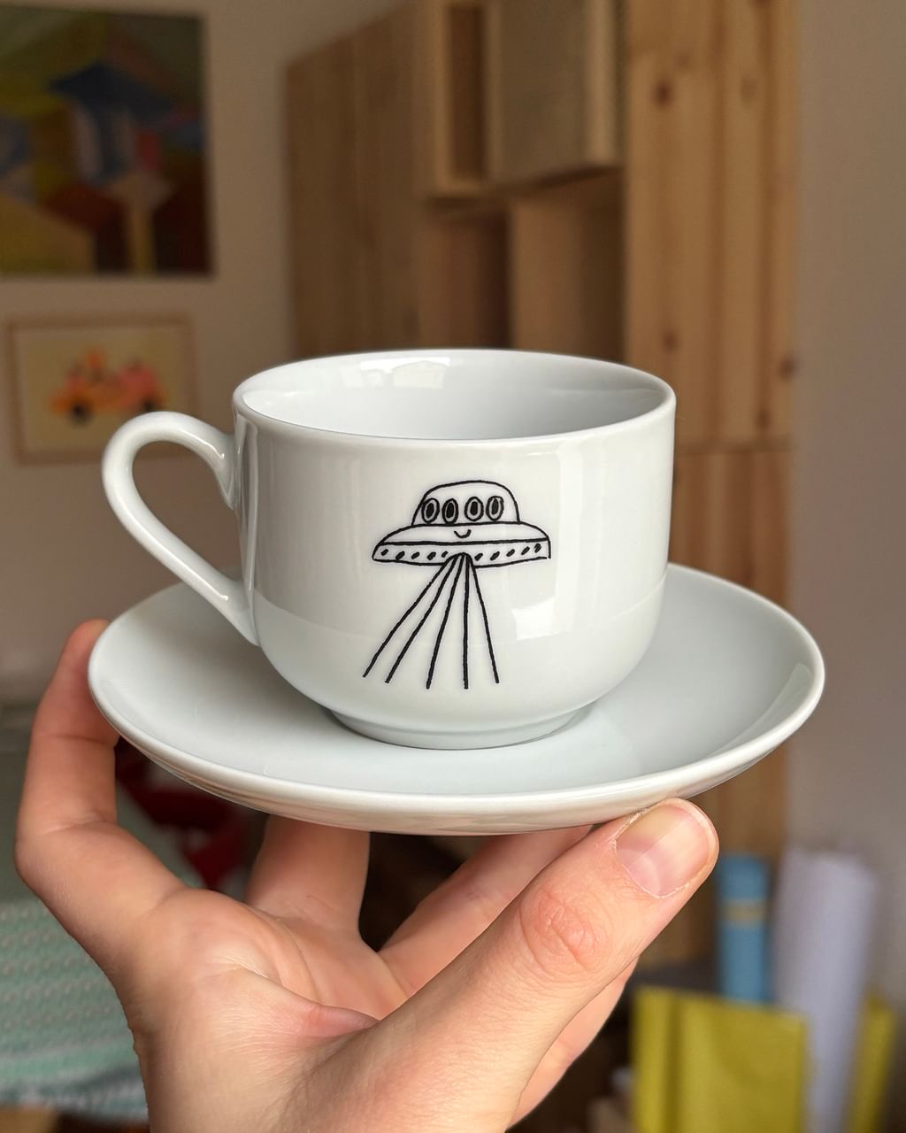 Filiżanka + spodek z UFO