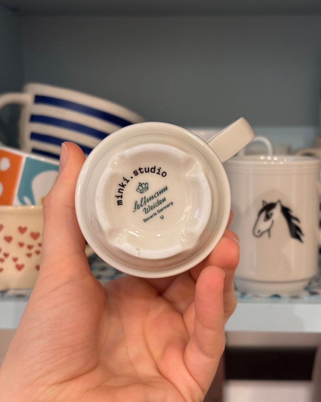 Zestaw 2 kubki z koniem i żabką