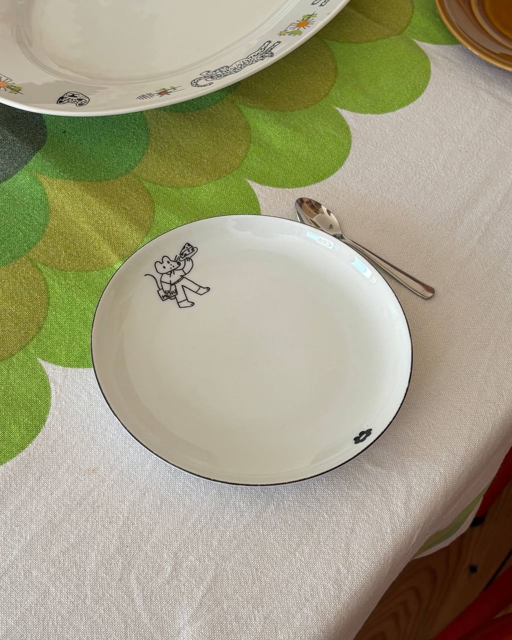 Talerz śniadaniowy z myszką i serkiem - czarny rant