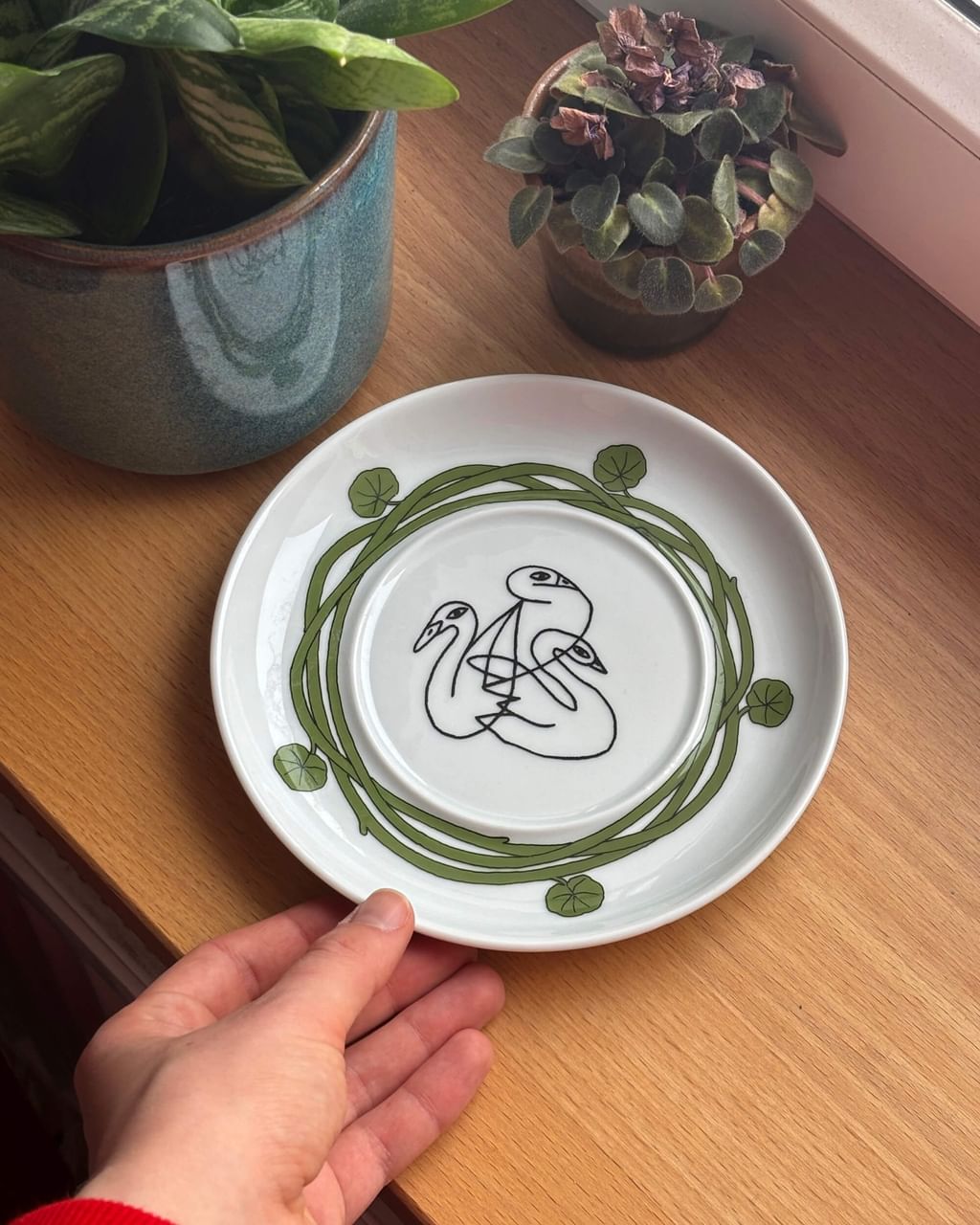 Talerzyk deserowy z łabędziami II