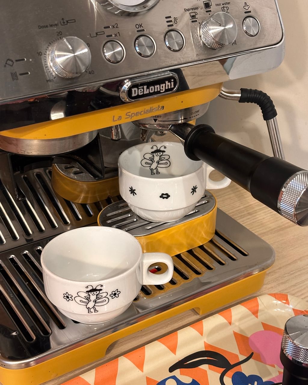 Zestaw 2 filiżanki z motylkiem