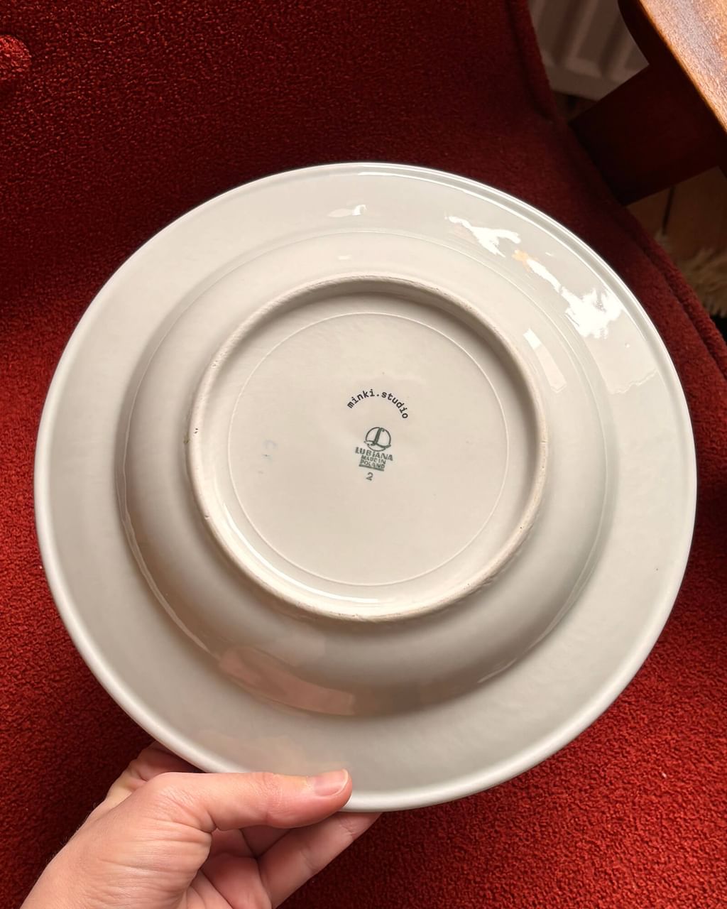 Duży głęboki talerz z koniem