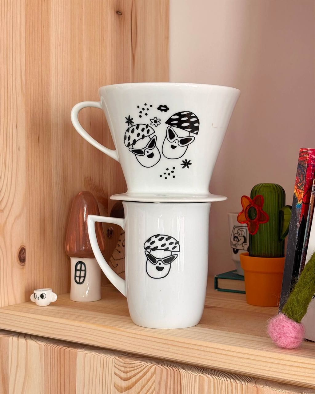 Ceramiczny dripper z grzybkami