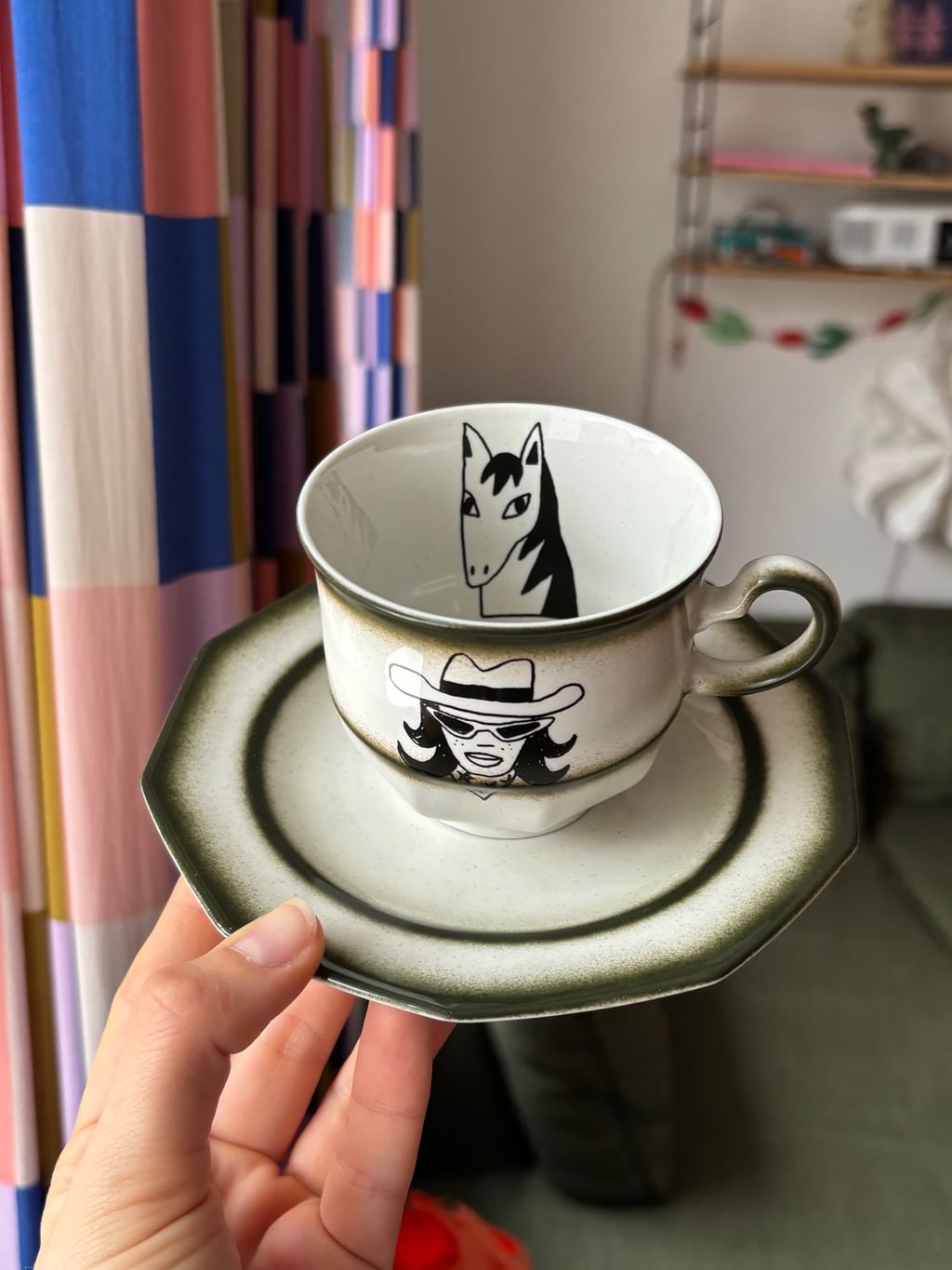 Filiżanka z kowbojką + spodek