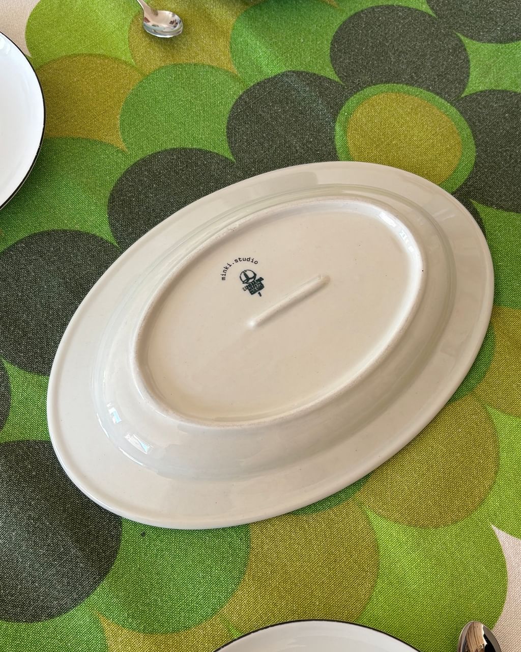 Półmisek ze stateczkami i foką