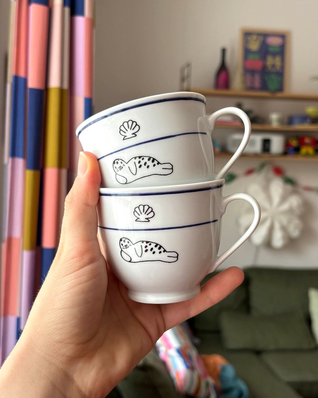 Kubeczek z foką i niebieskim brzegiem