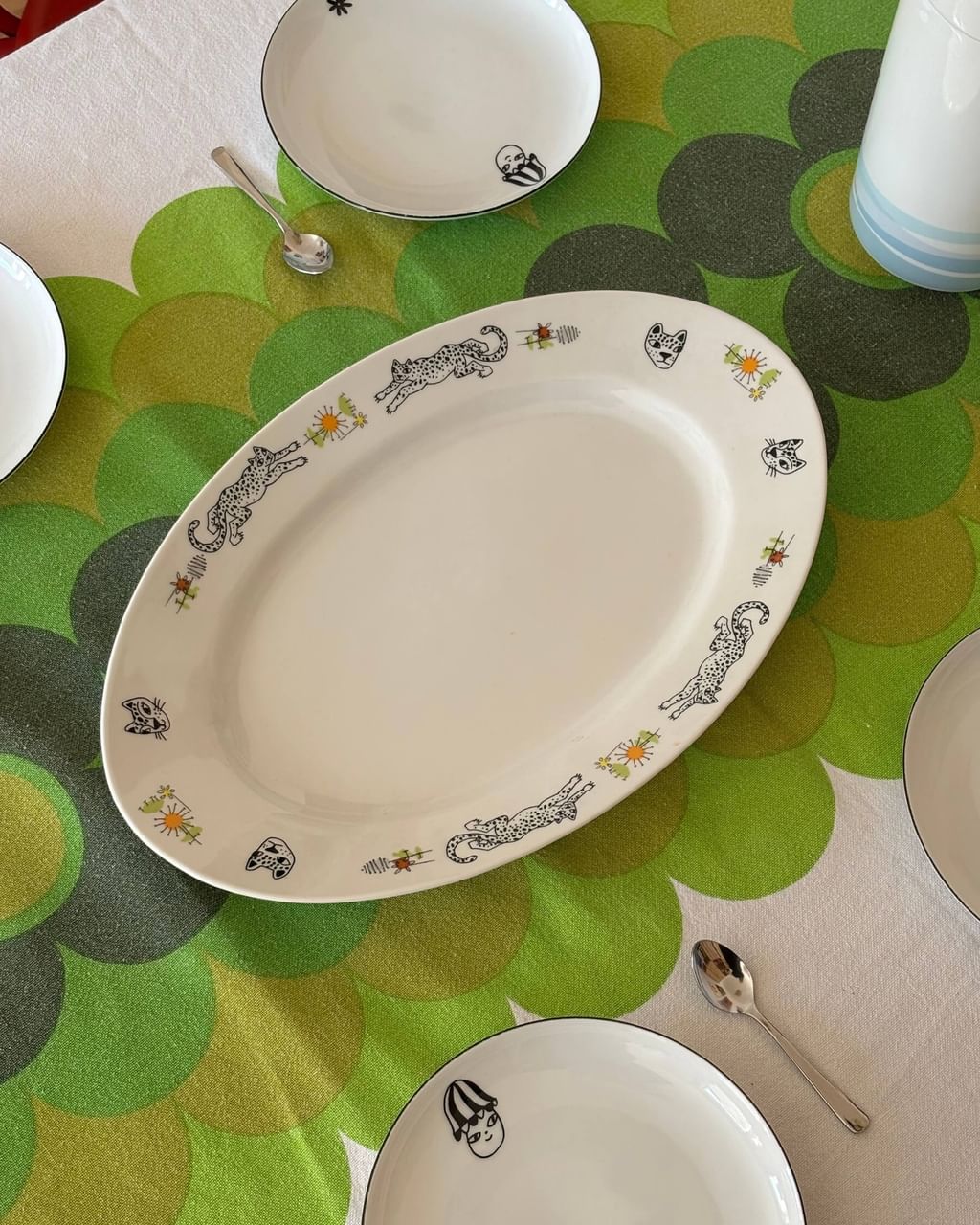 Duży półmisek z gepardami