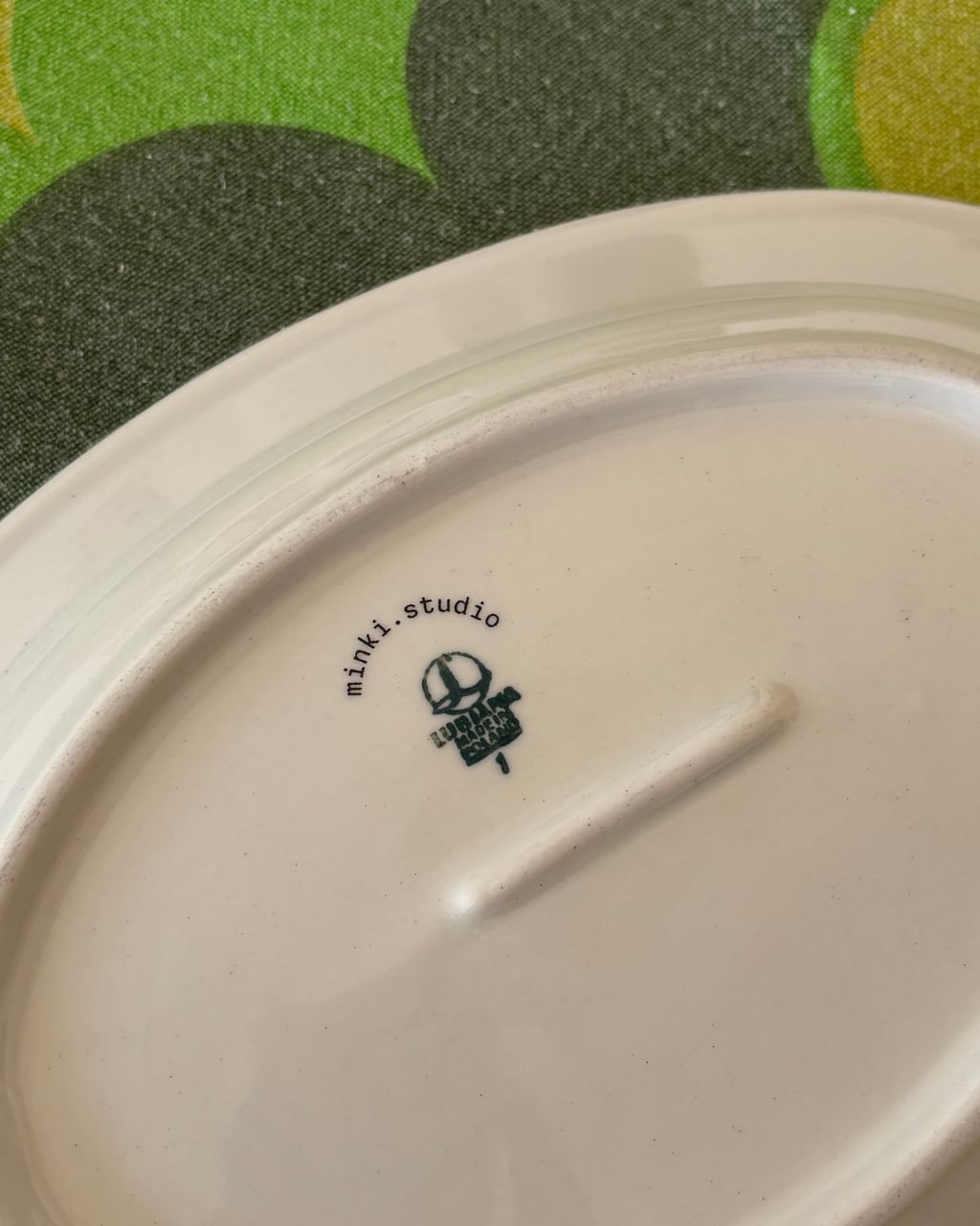 Półmisek ze stateczkami i foką