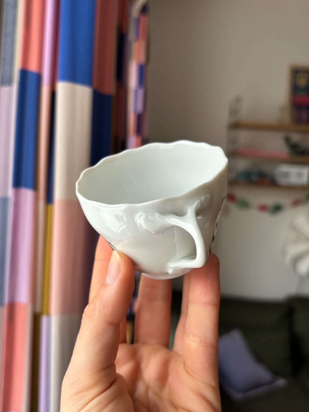 Mała filiżanka z koniem  + spodek