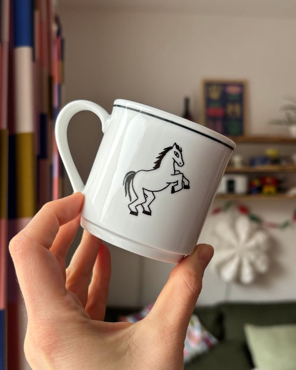 Zestaw 2 kubeczki z kowbojką i końmi