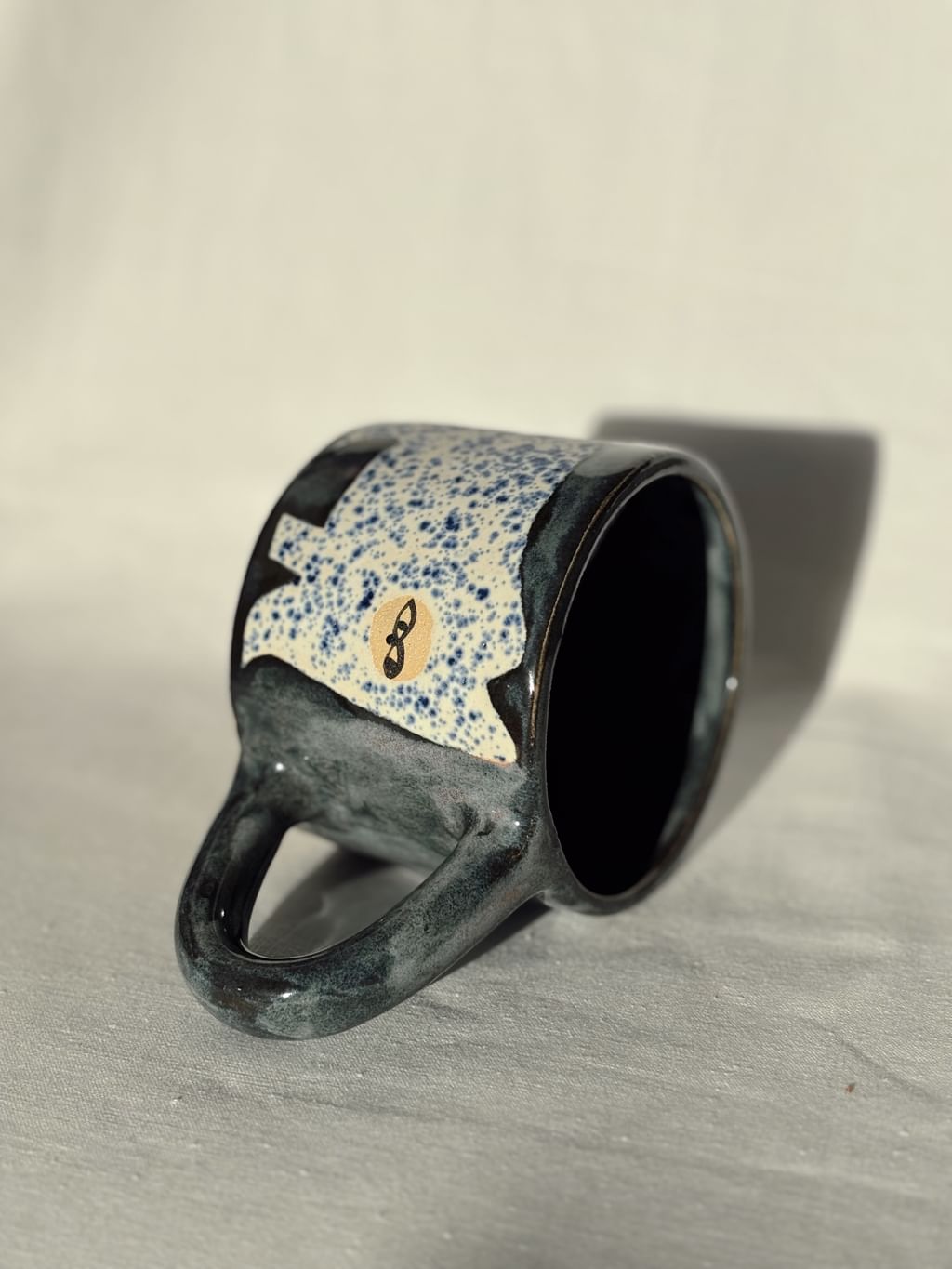 Kubek ceramiczny z kotem 