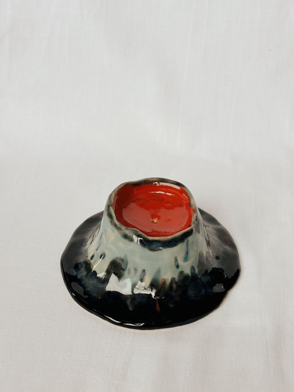 Ceramiczne trzymadełko na kadzidło „Wulkan”