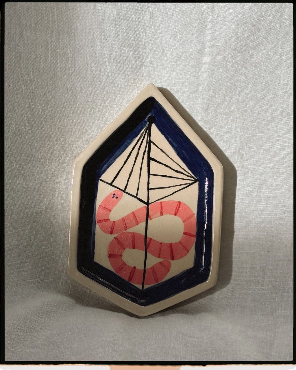 Talerz Domek z robakiem