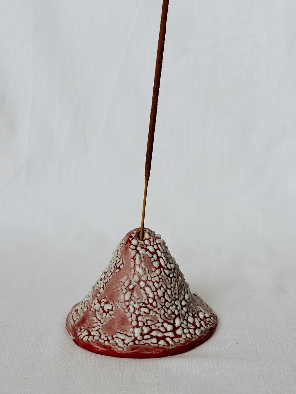 Ceramiczne trzymadełko na kadzidło „Wulkan”