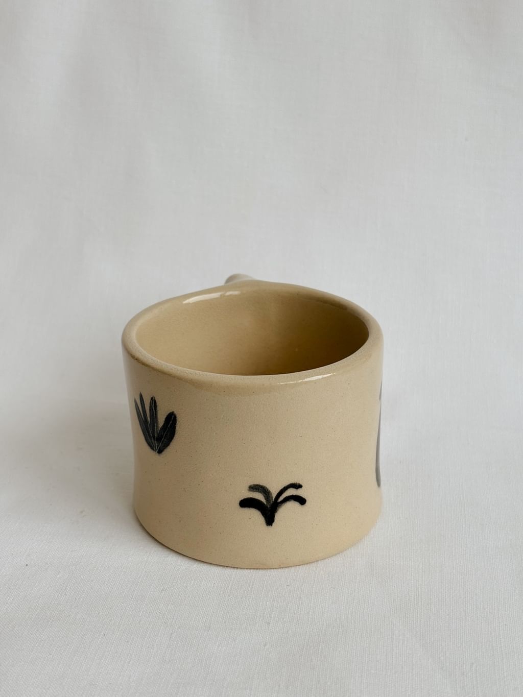 Kubek ceramiczny mini z małpą