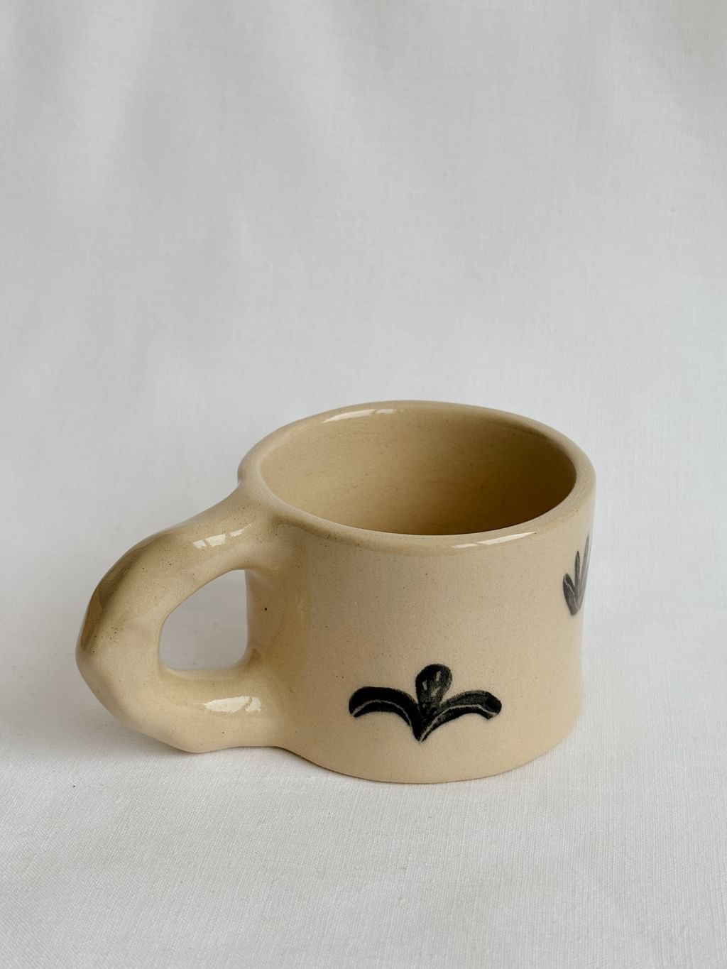 Kubek ceramiczny mini z małpą