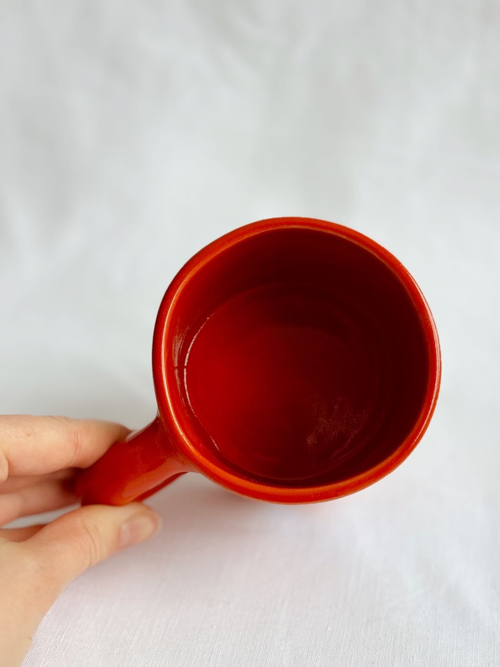 Kubek ceramiczny z królikiem