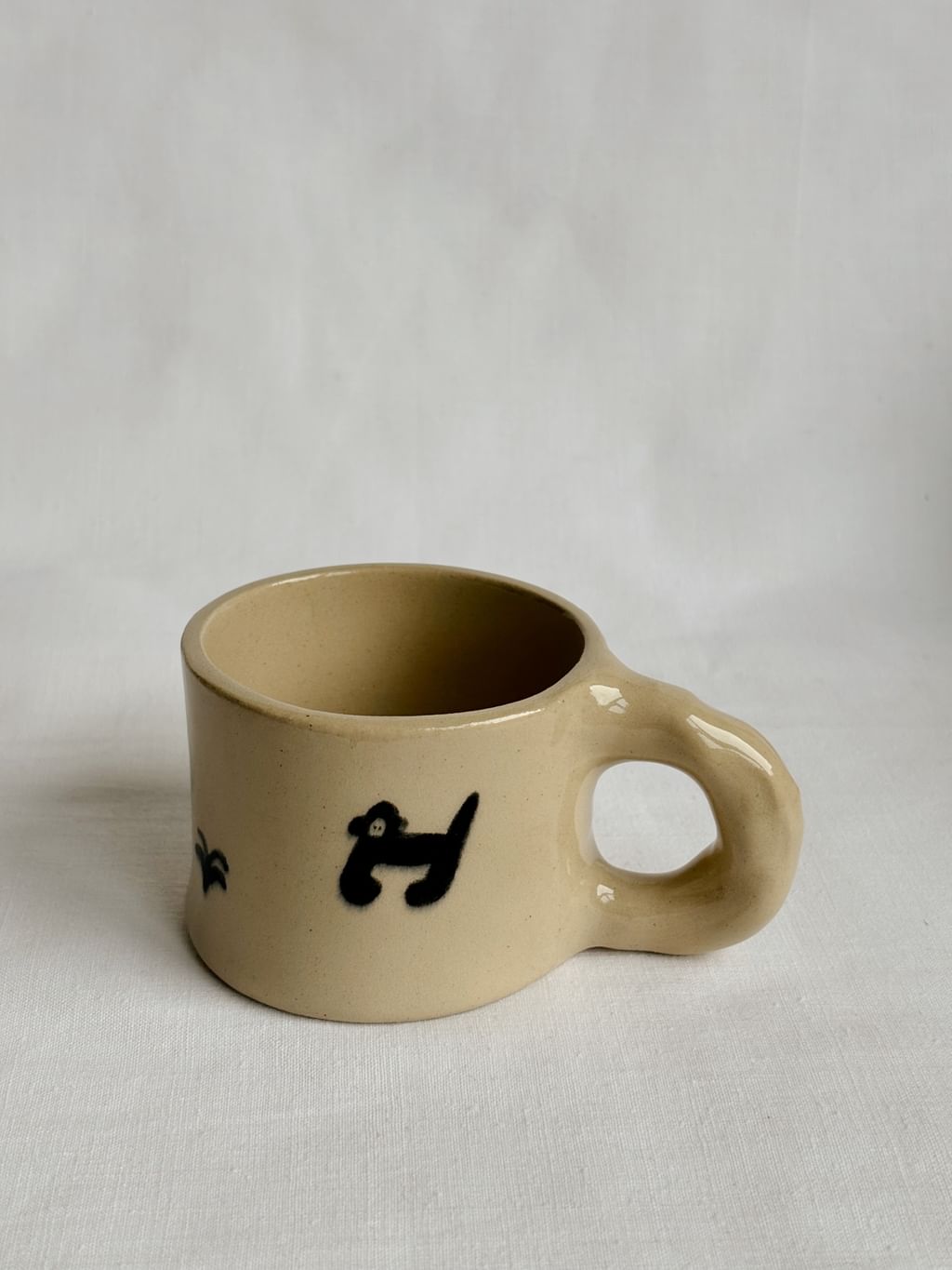 Kubek ceramiczny mini z małpą