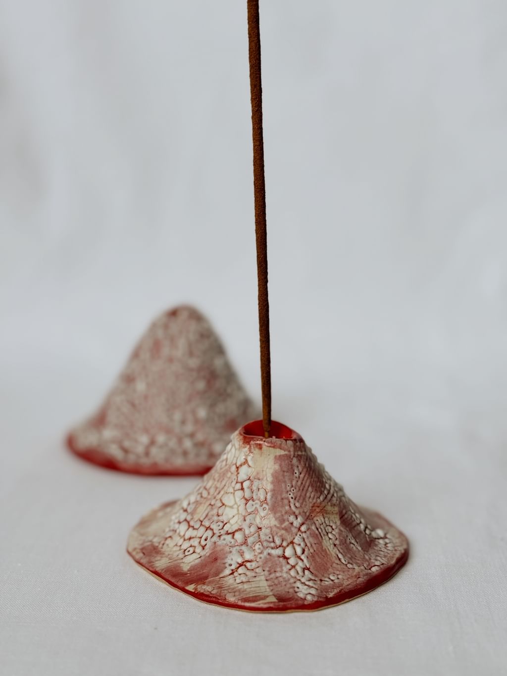 Ceramiczne trzymadełko na kadzidło „Wulkan”